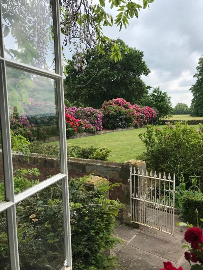 Willington Hall Hotel Tarporley Buitenkant foto