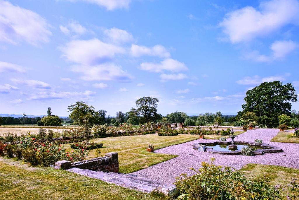 Willington Hall Hotel Tarporley Buitenkant foto