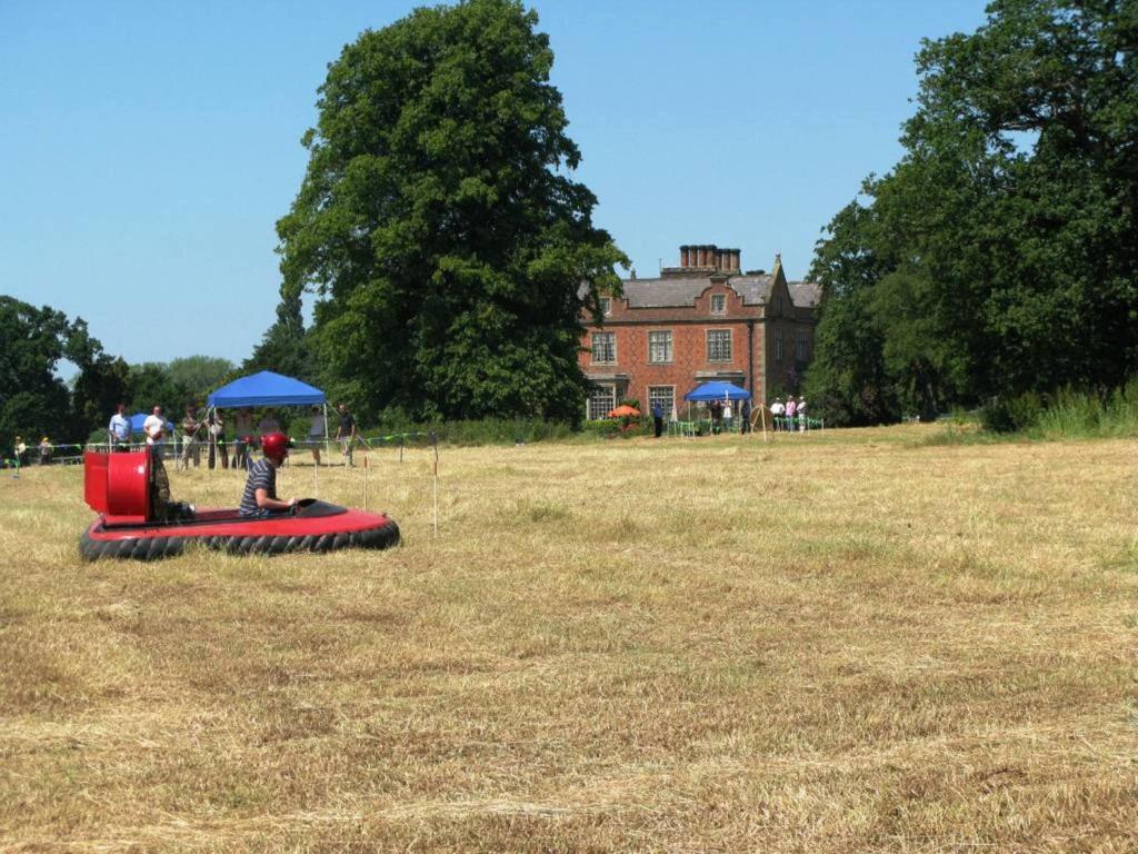 Willington Hall Hotel Tarporley Buitenkant foto