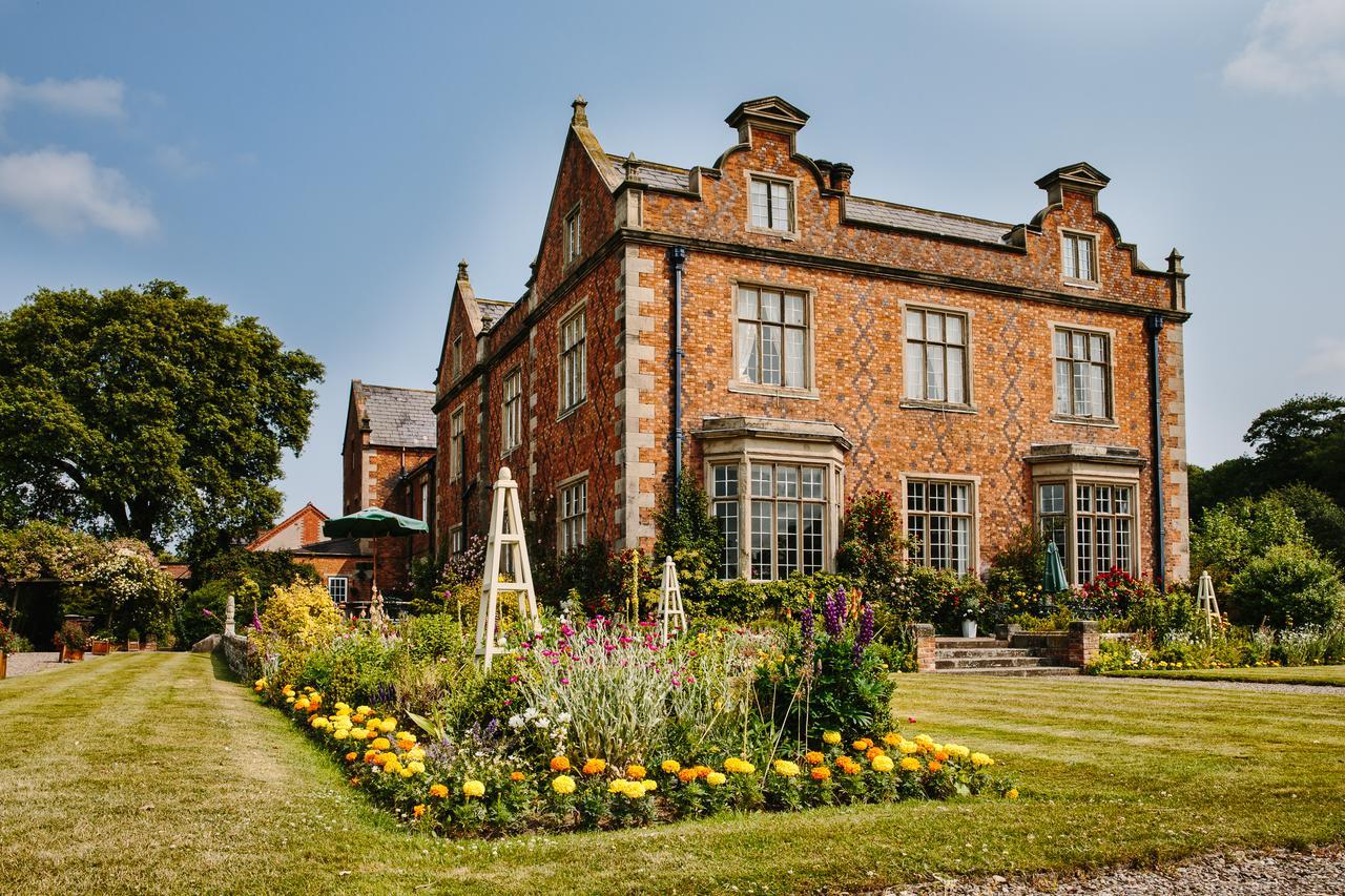 Willington Hall Hotel Tarporley Buitenkant foto