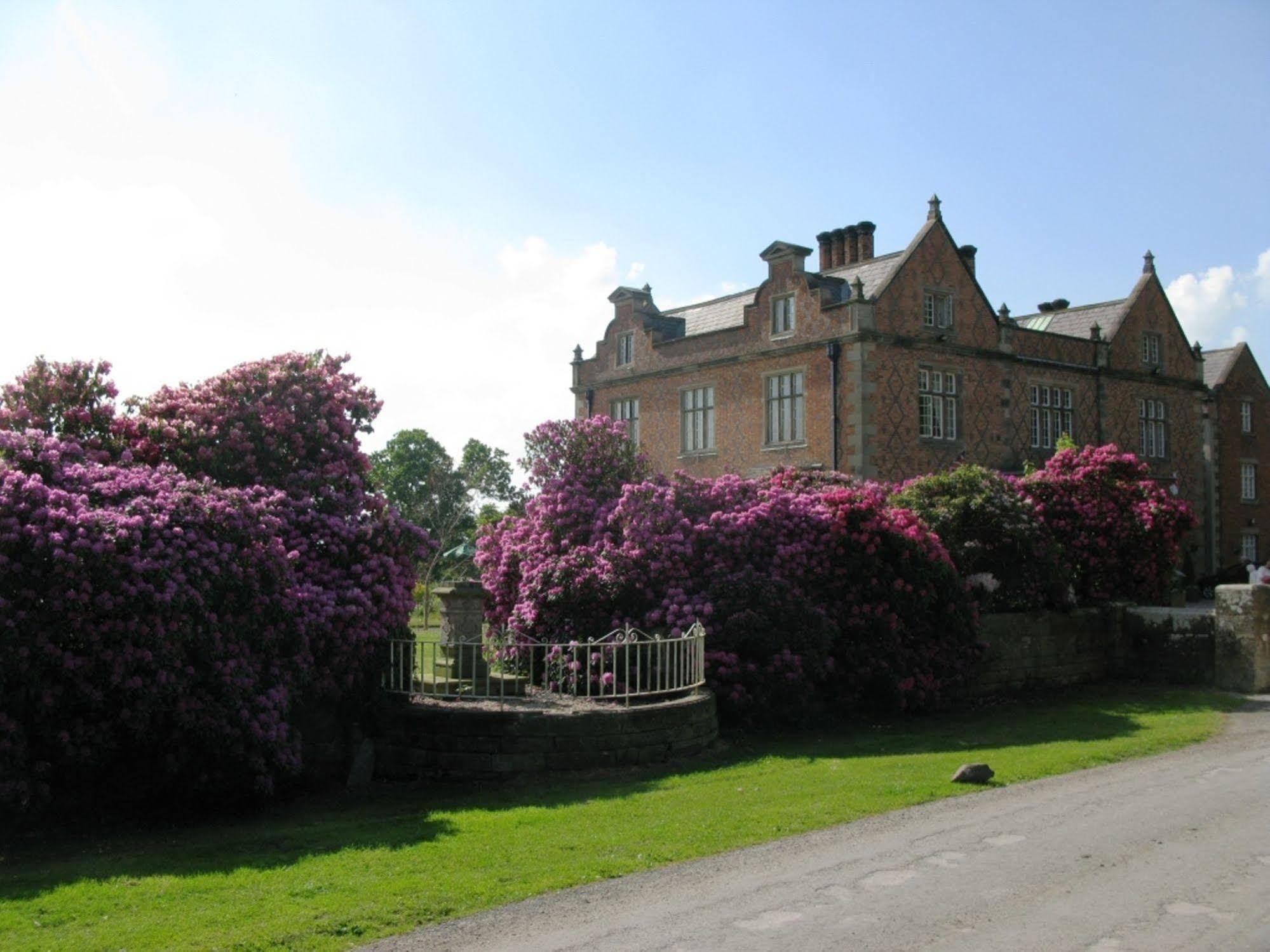 Willington Hall Hotel Tarporley Buitenkant foto